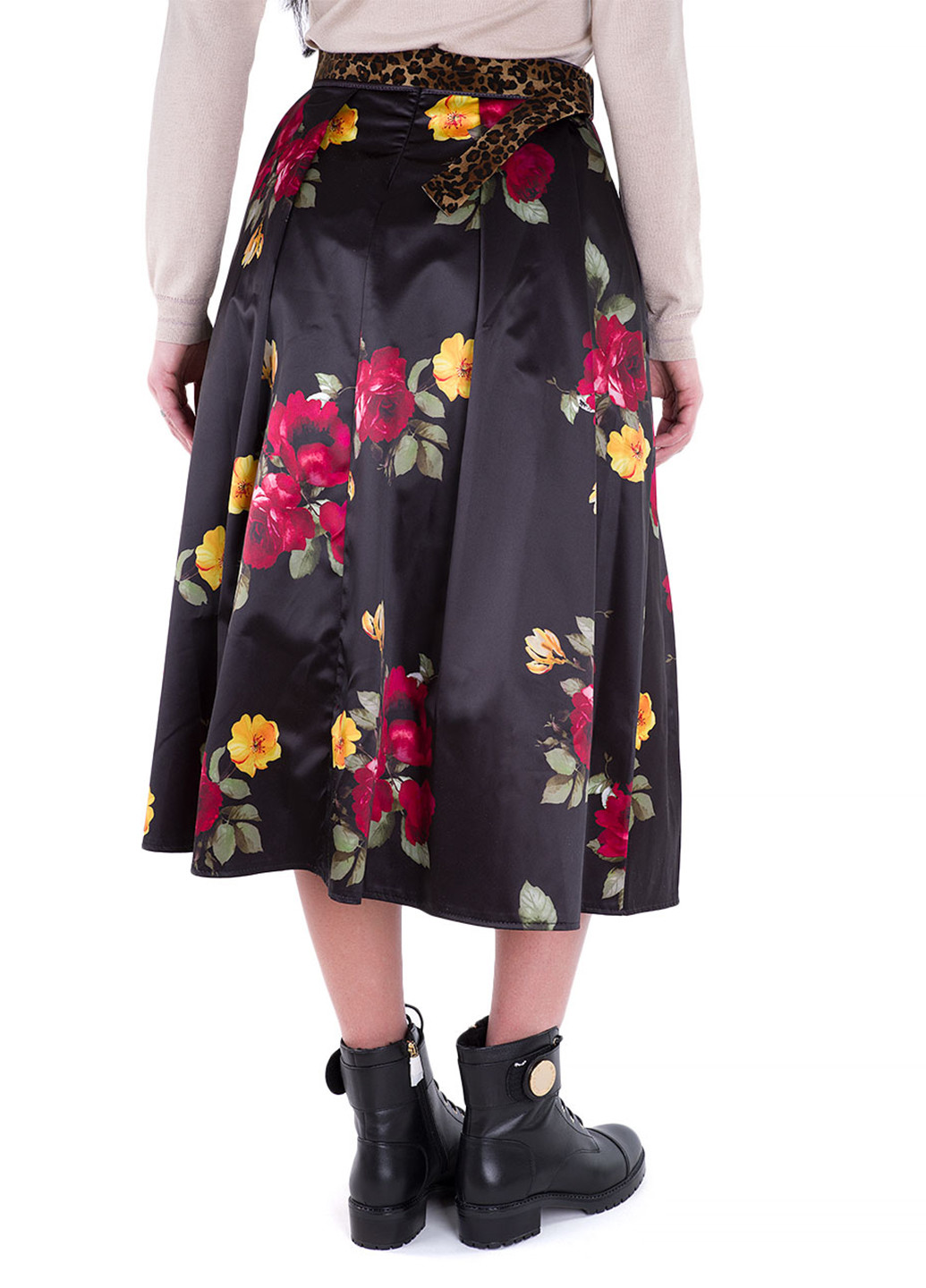 Черная кэжуал цветочной расцветки юбка Miss Miss колокол