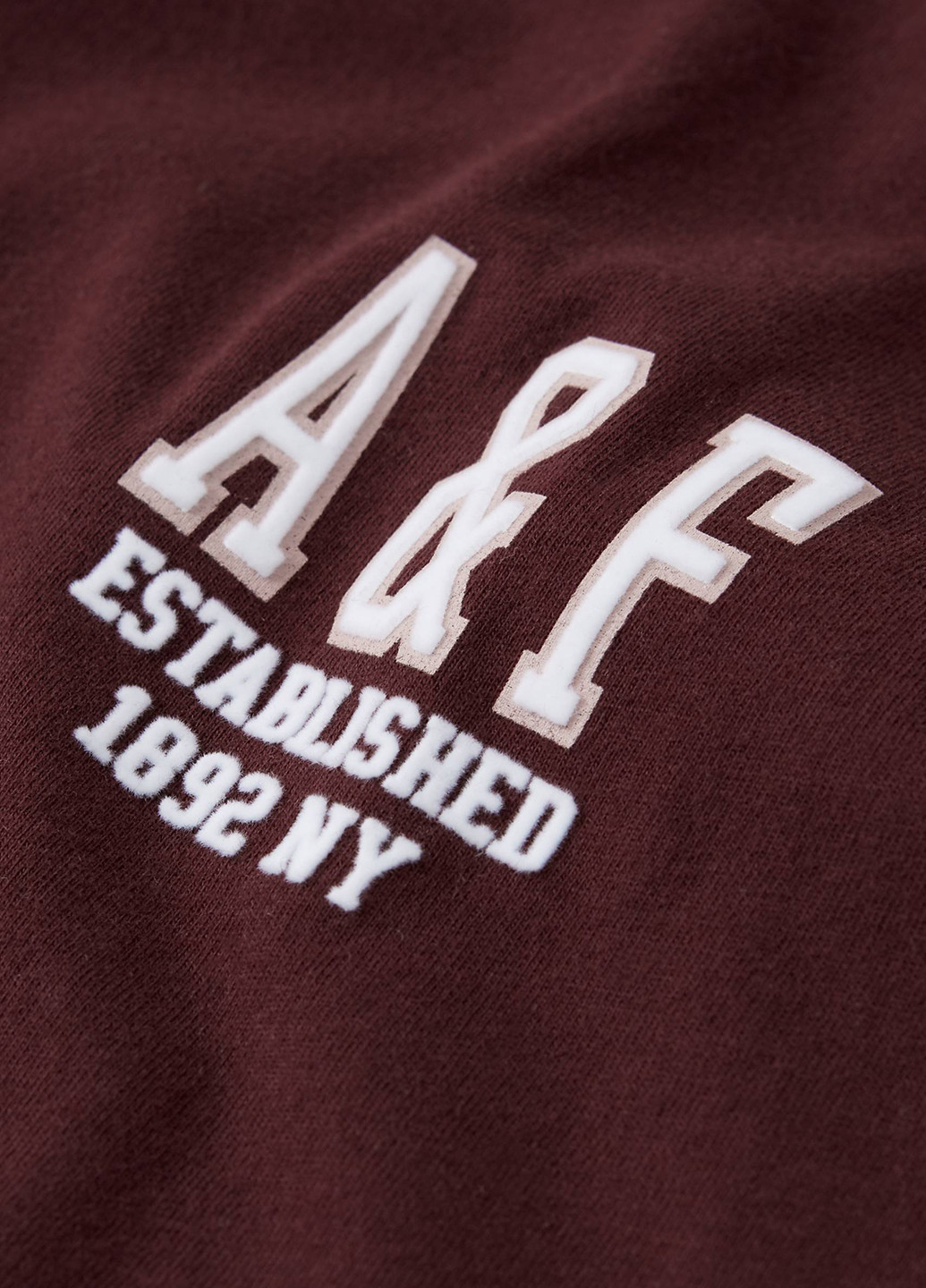 Бордовая летняя футболка Abercrombie & Fitch