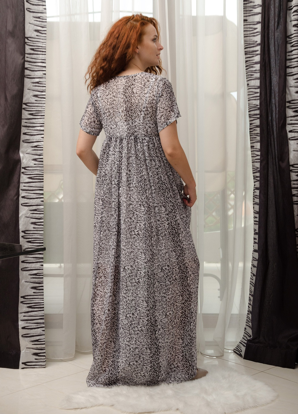 Сіра кежуал повітряна сукня oversize з коротким рукавом а-силует INNOE з тваринним принтом