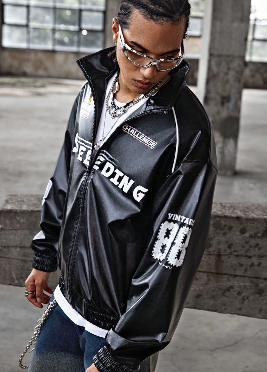 Чорна демісезонна куртка SHEIN