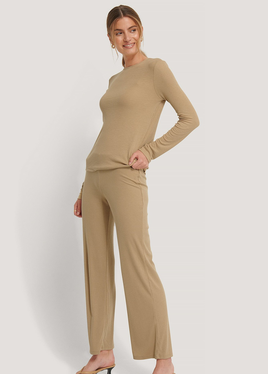 Брюки NA-KD (220570680)