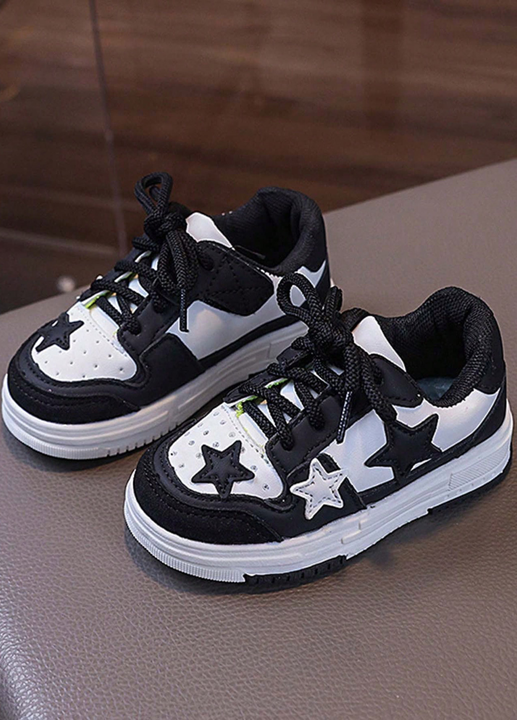 Черно-белые демисезонные кроссовки SHEIN