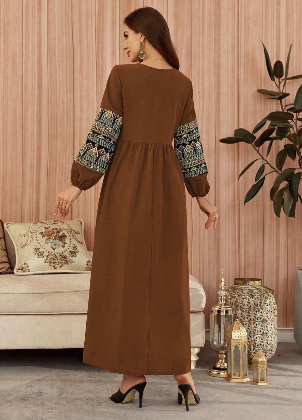 Коричневое кэжуал платье клеш SHEIN с орнаментом