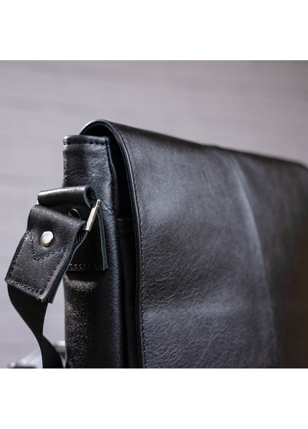 Чоловіча шкіряна сумка 22х21х7,5 см Shvigel (229460592)