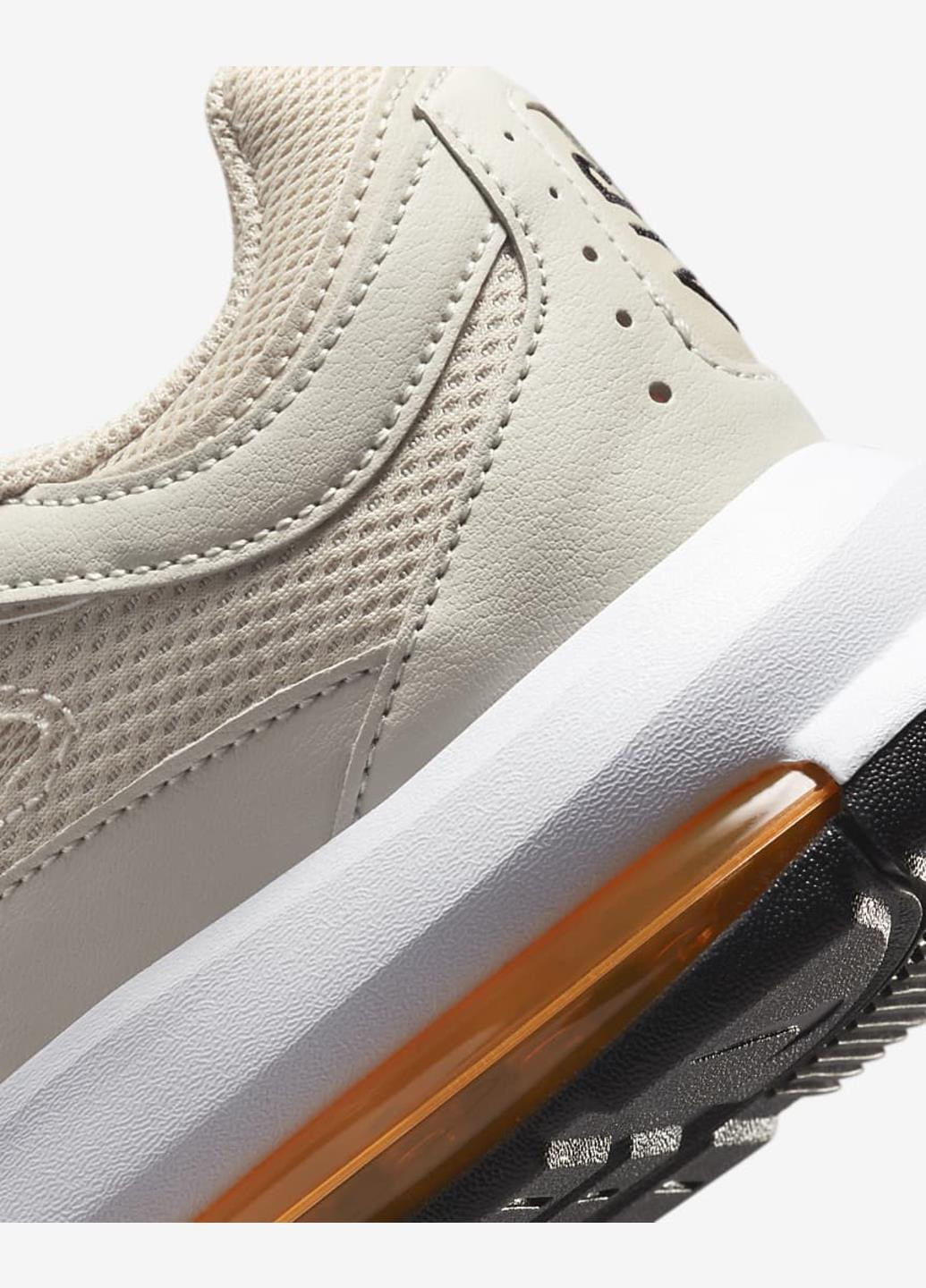 Бежеві Осінні кросівки cu4826-105 Nike Air Max AP Shoes