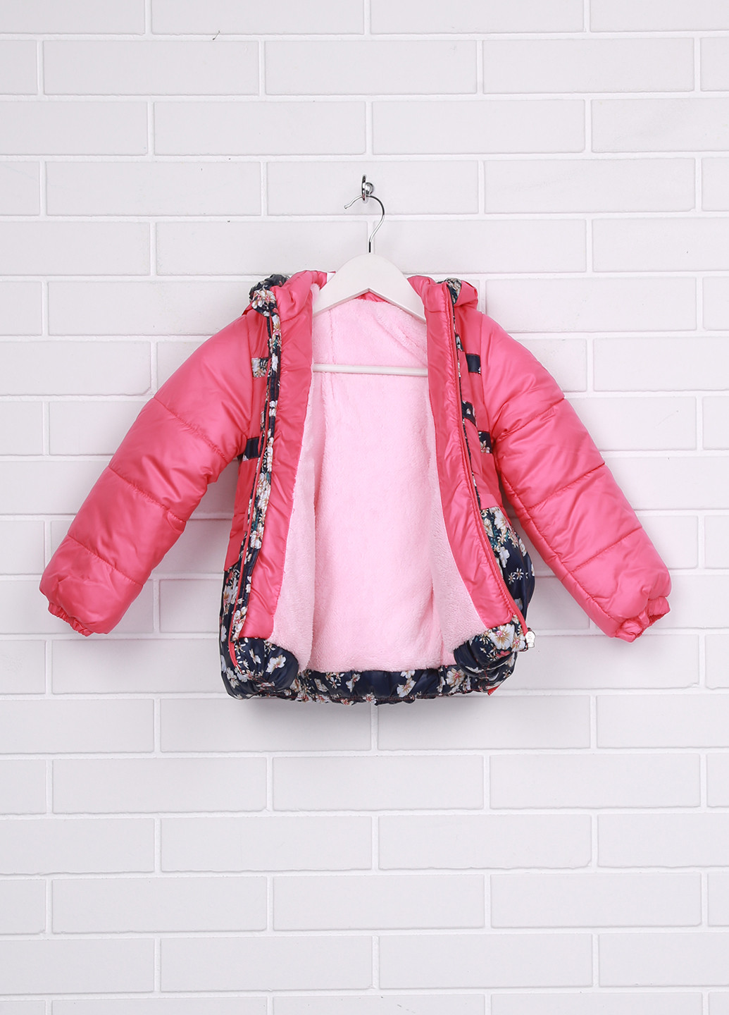 Темно-розовая зимняя куртка Одягайко