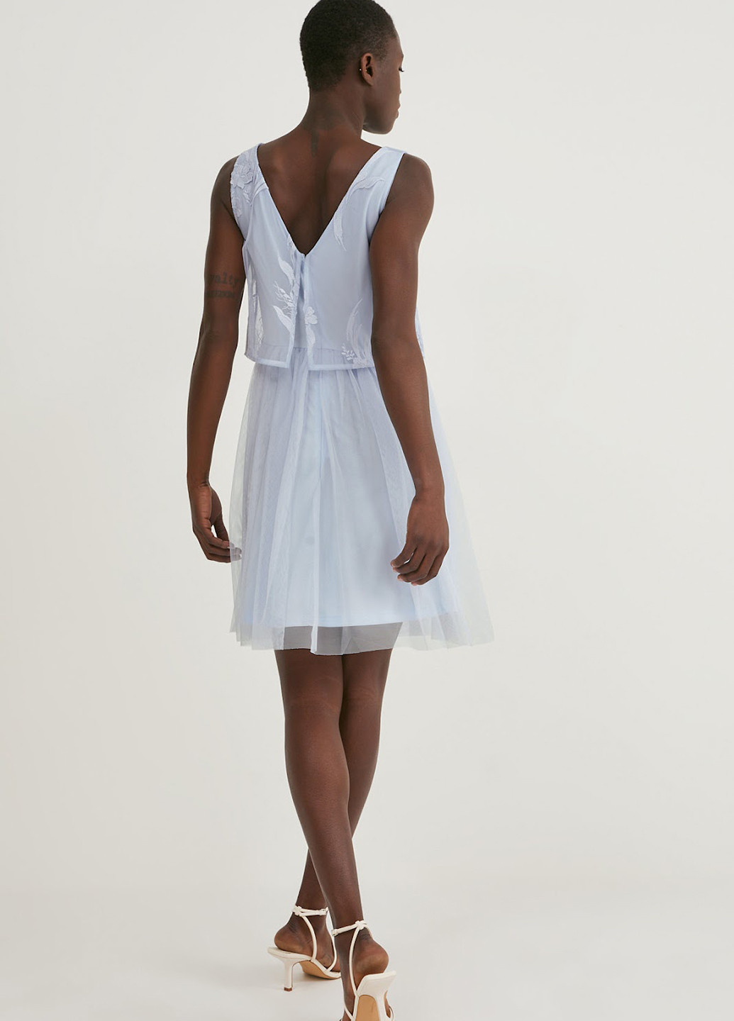 Сиреневое праздничный платье C&A однотонное