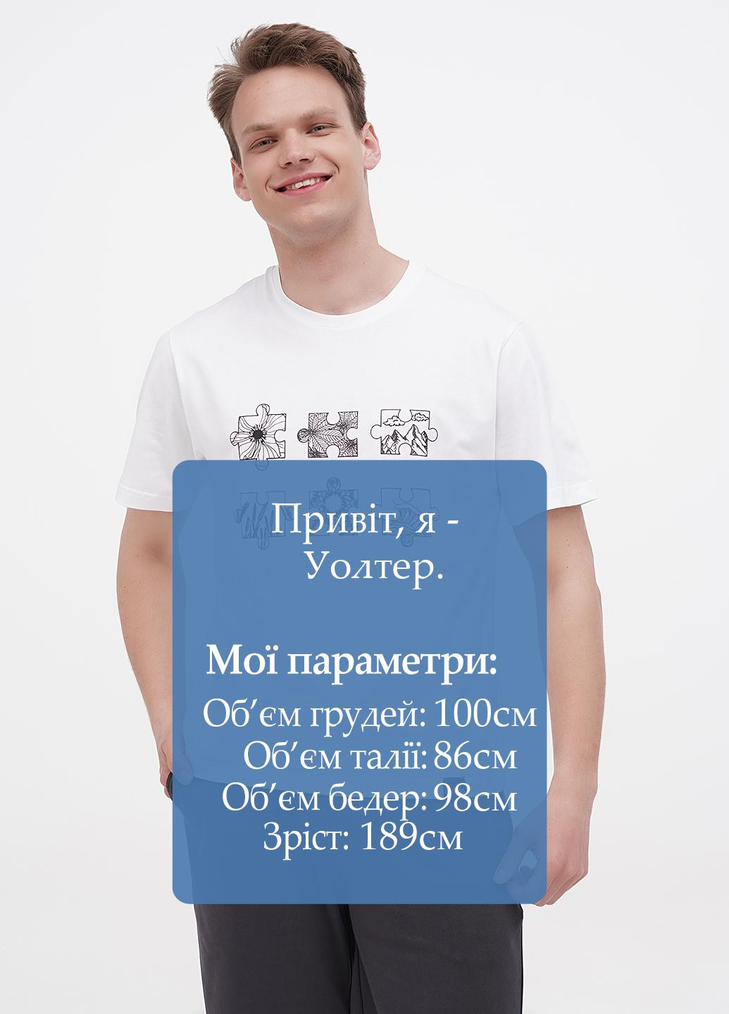 Белая футболка Chikiss