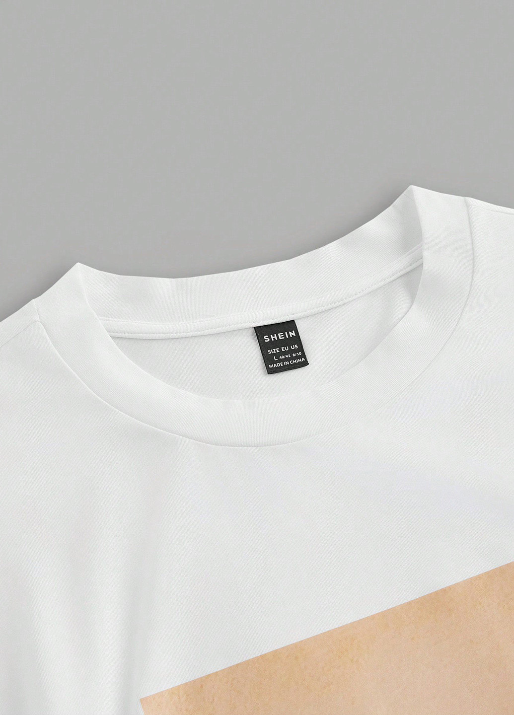 Біла футболка SHEIN