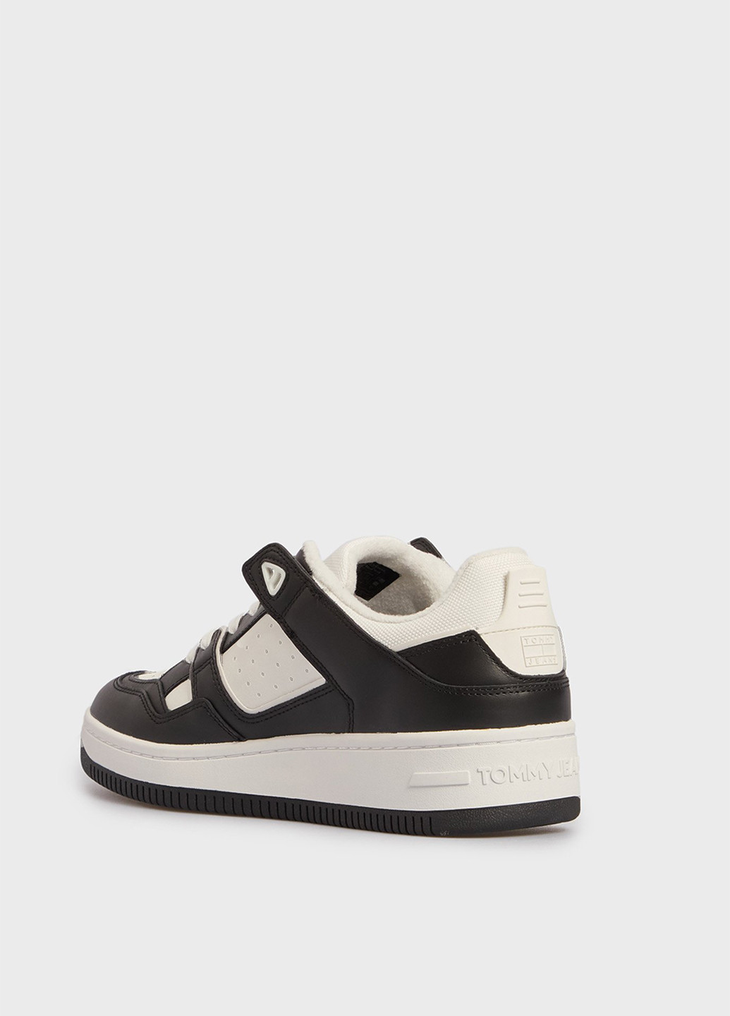 Чорні всесезон кросівки Tommy Jeans