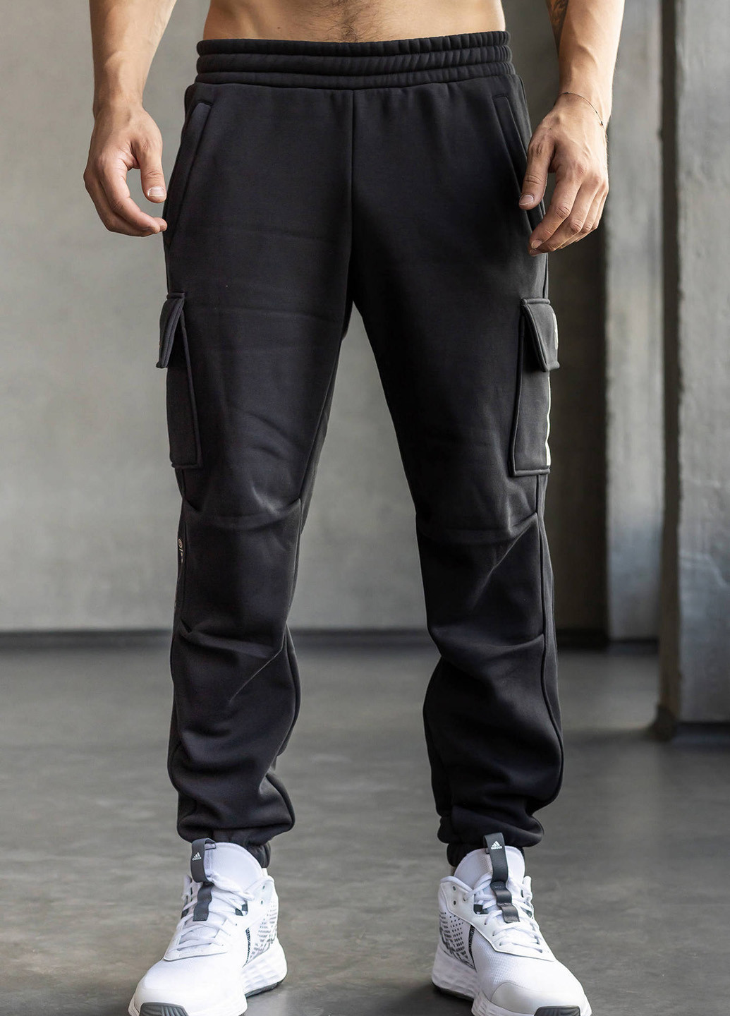 Черные спортивные демисезонные карго брюки TOTALFIT