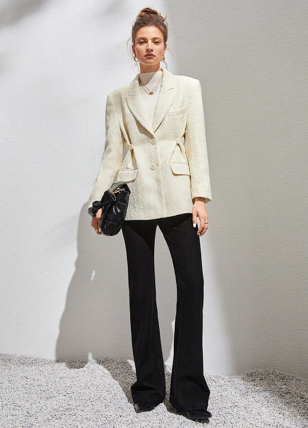 Молочный женский жакет SHEIN однотонный - демисезонный