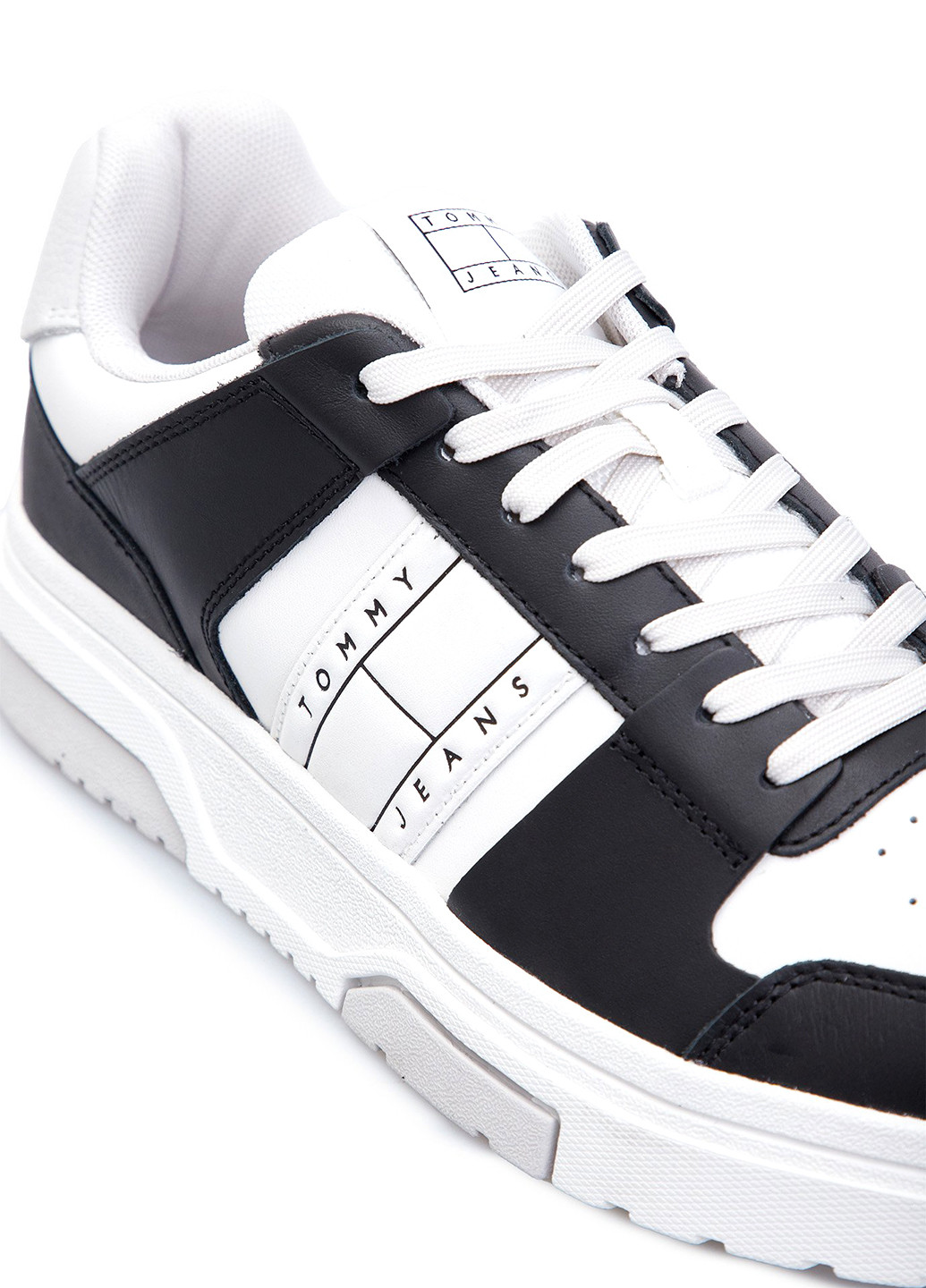 Чорно-білі всесезон кросівки Tommy Jeans
