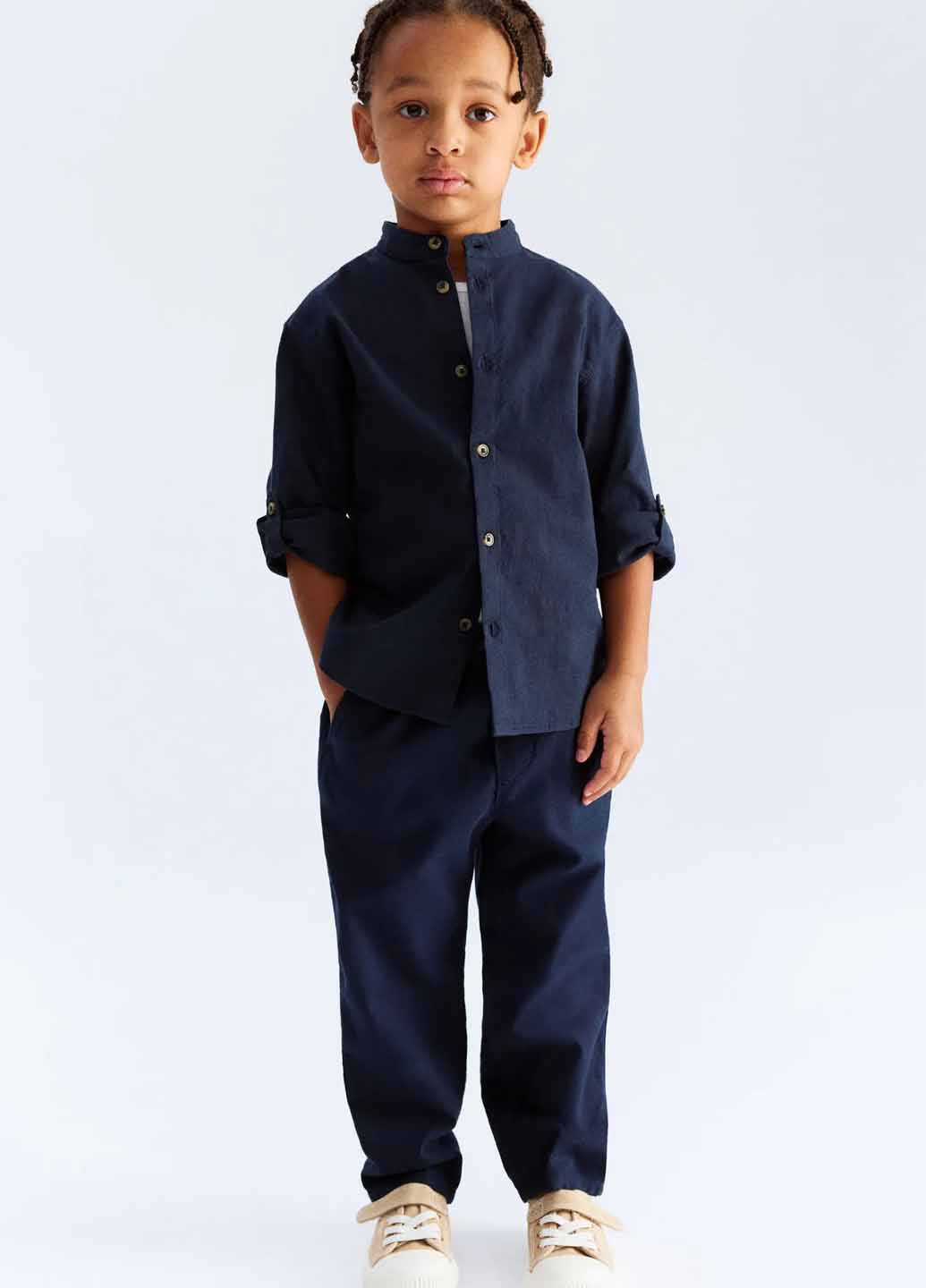 Темно-синяя кэжуал рубашка однотонная H&M