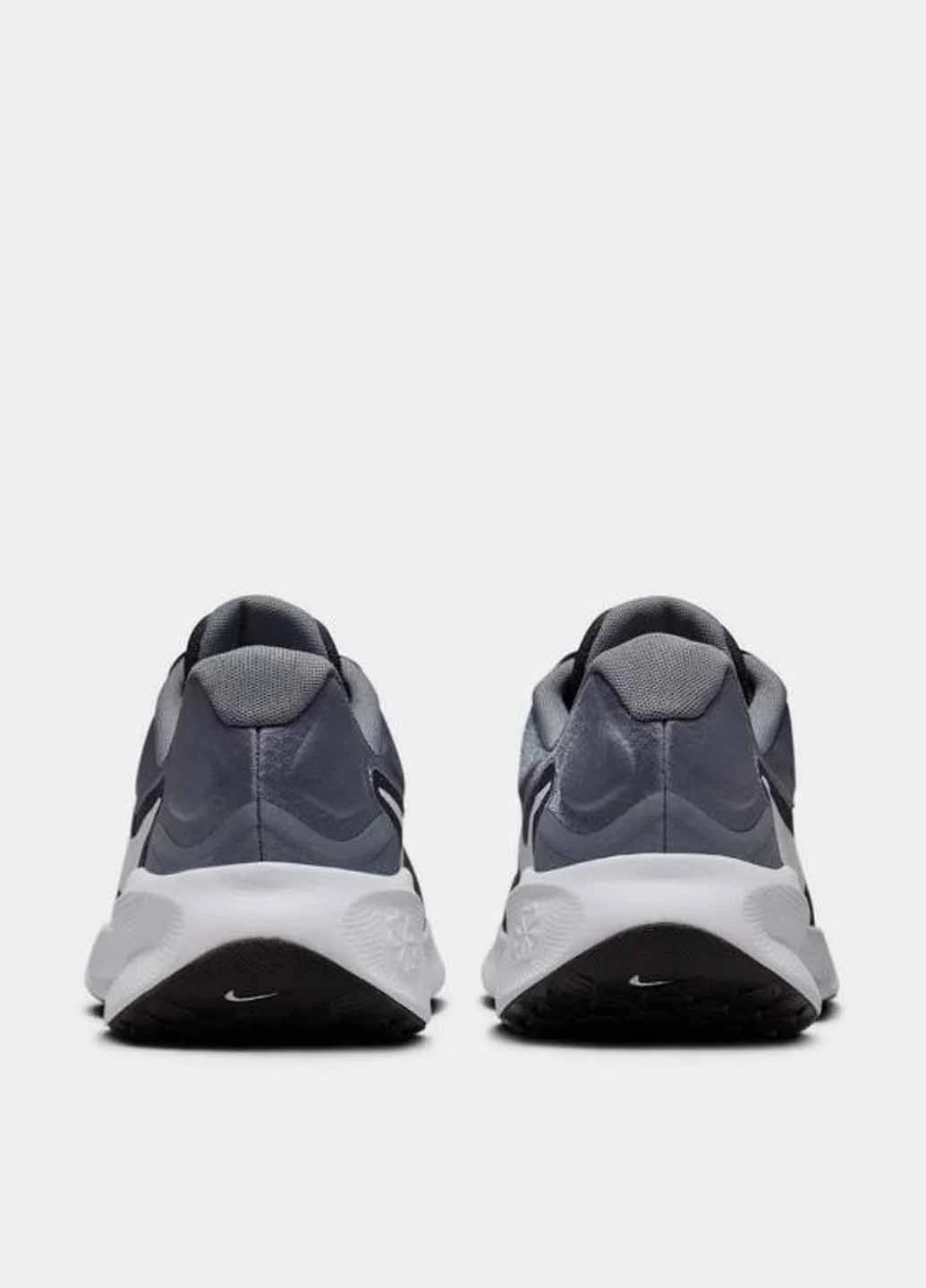 Черные демисезонные кроссовки fb2207-007 Nike REVOLUTION 7