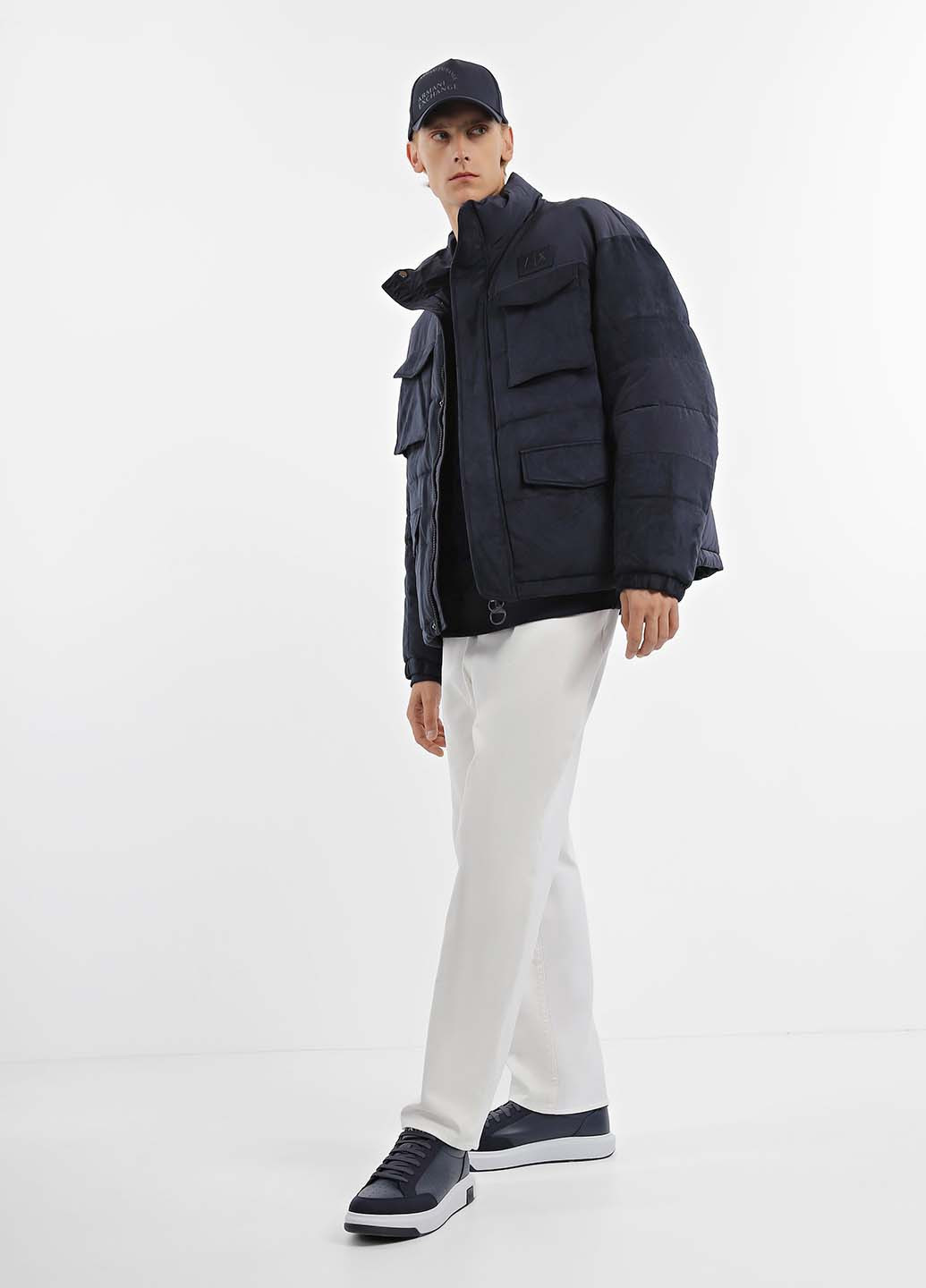 Темно-синяя зимняя куртка Armani Exchange