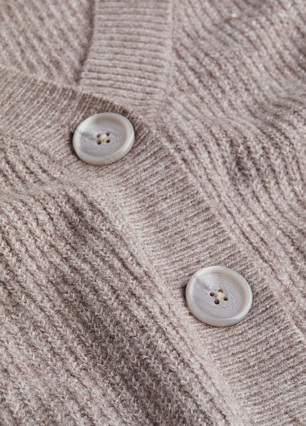 Кофейный зимний кардиган H&M