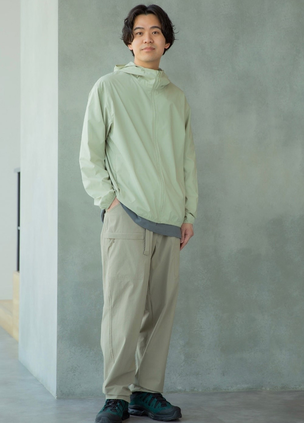 Светло-зеленая демисезонная ветровка Uniqlo