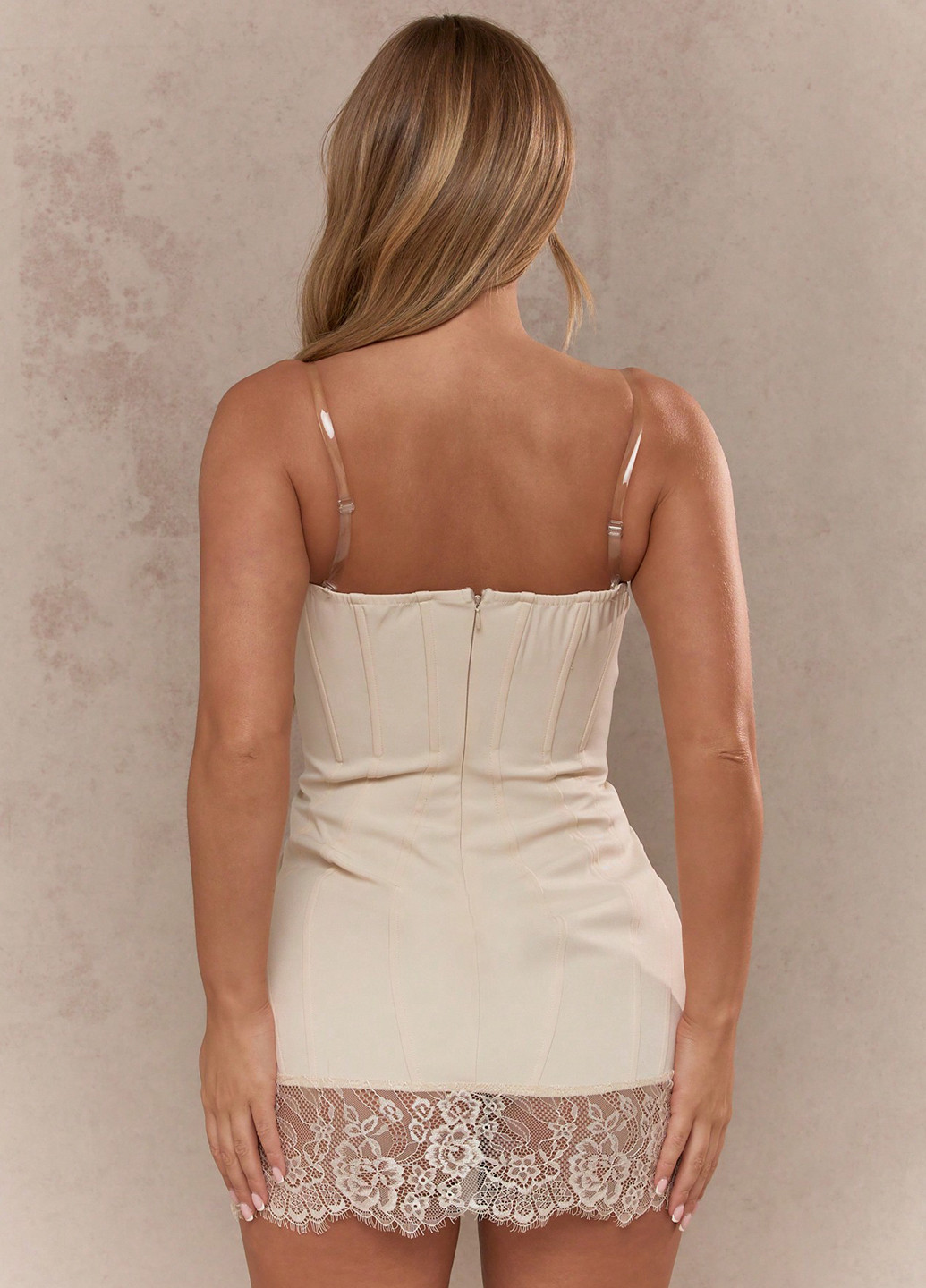 Кремовое откровенный, вечернее платье с корсетом SHEIN однотонное