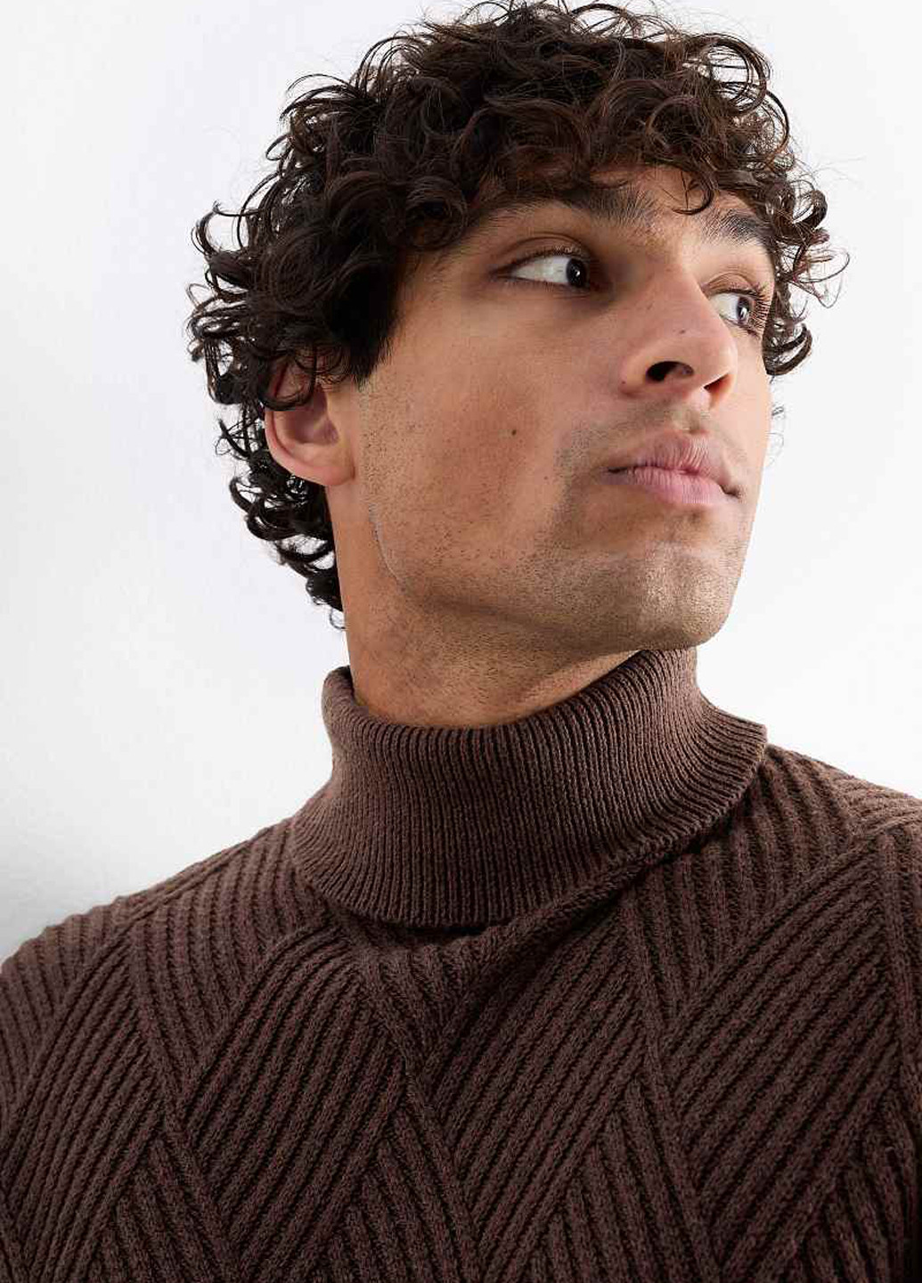 Темно-коричневый демисезонный светр C&A