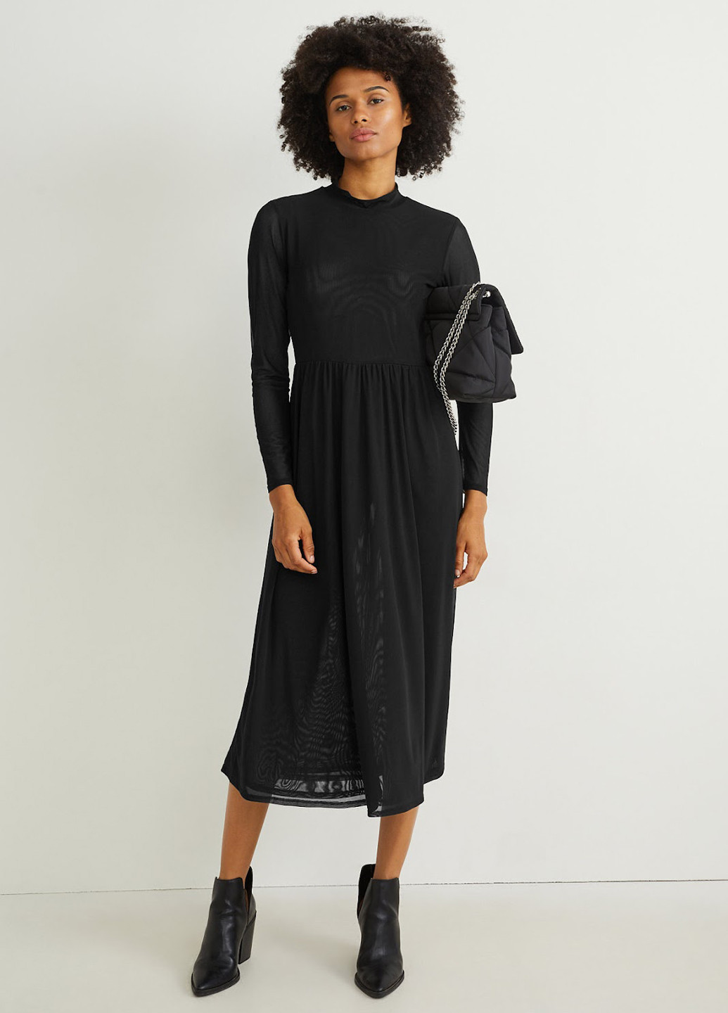 Черное кэжуал платье C&A однотонное