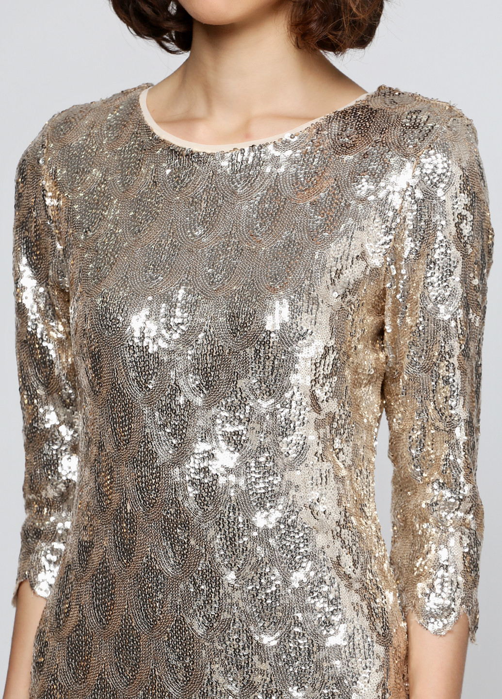 Золотистое коктейльное платье TFNC London однотонное