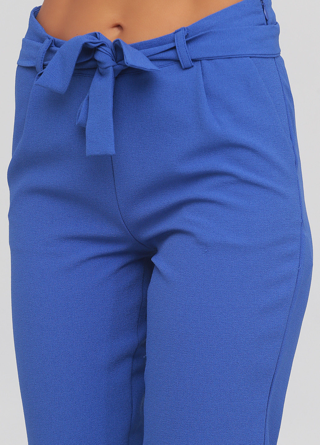 Синие кэжуал демисезонные укороченные, зауженные брюки Bebe Plus