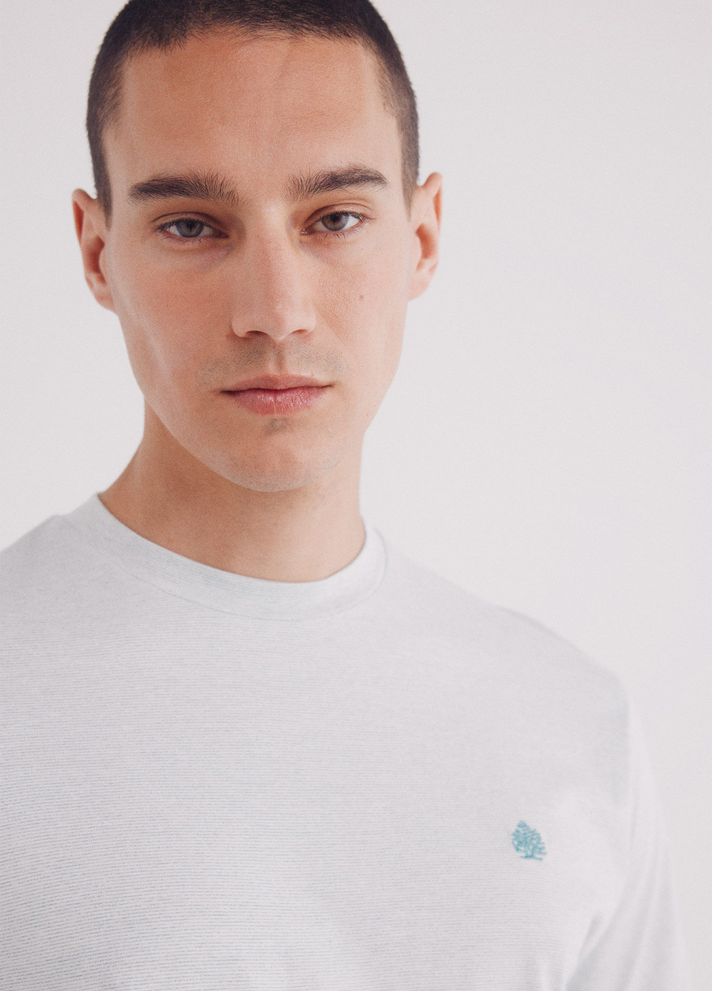 Світло-зелена футболка Springfield