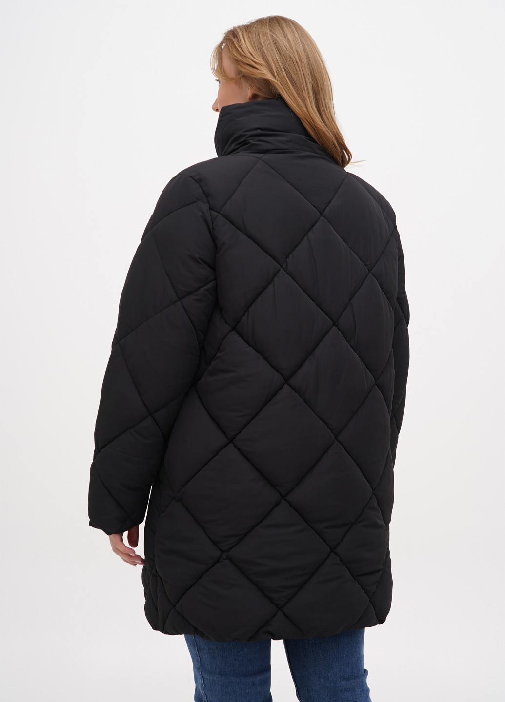 Чорна зимня куртка Monki