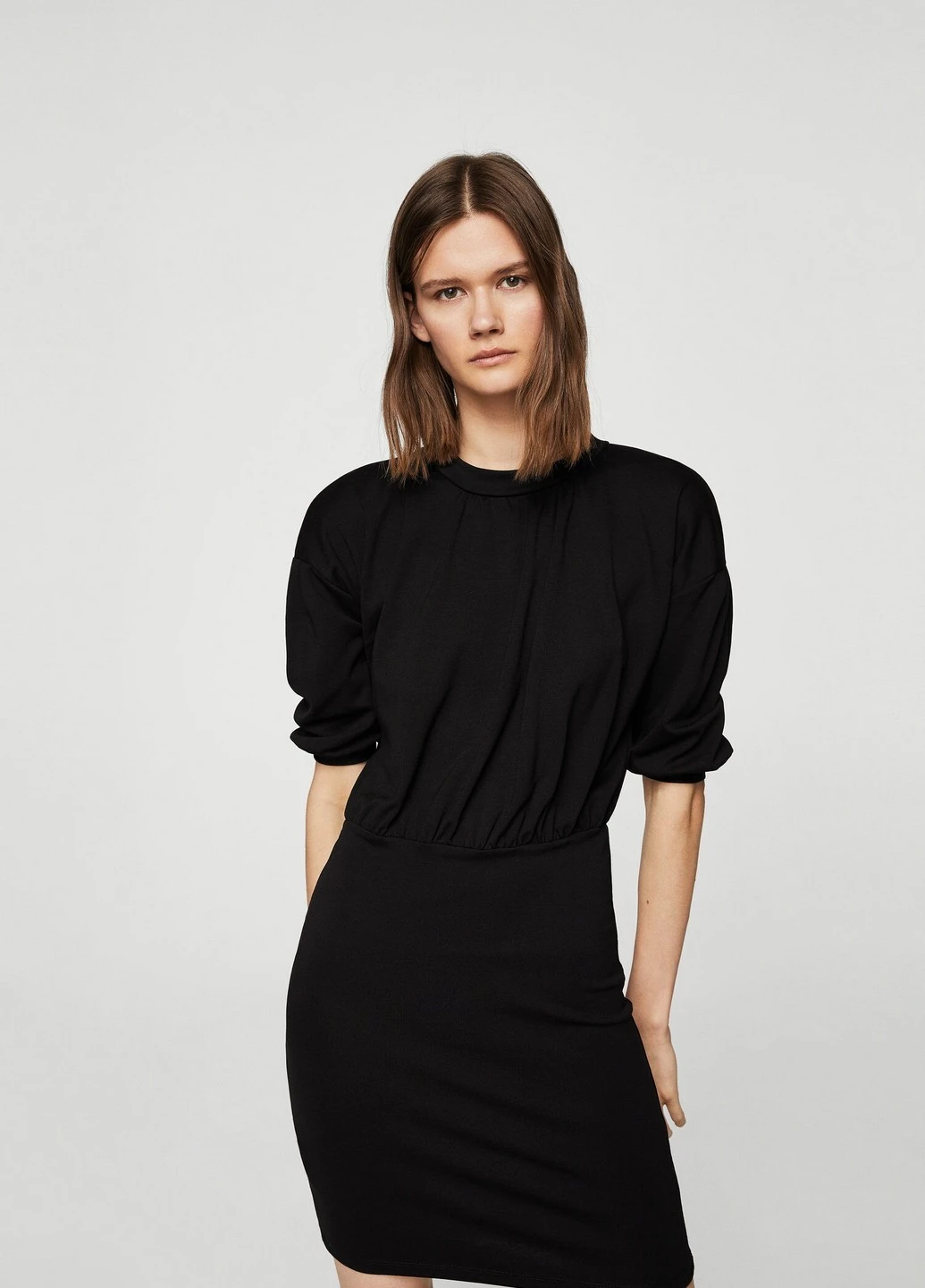 Черное кэжуал платье Mango