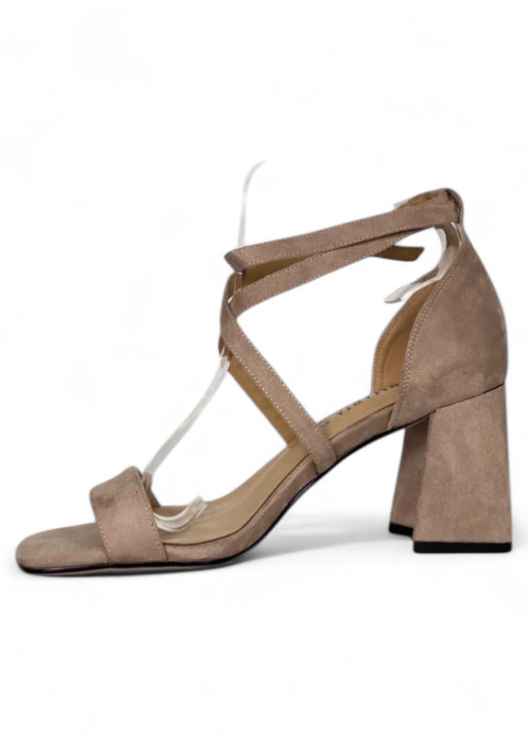 Бежевые босоножки Aiformaria с ремешком