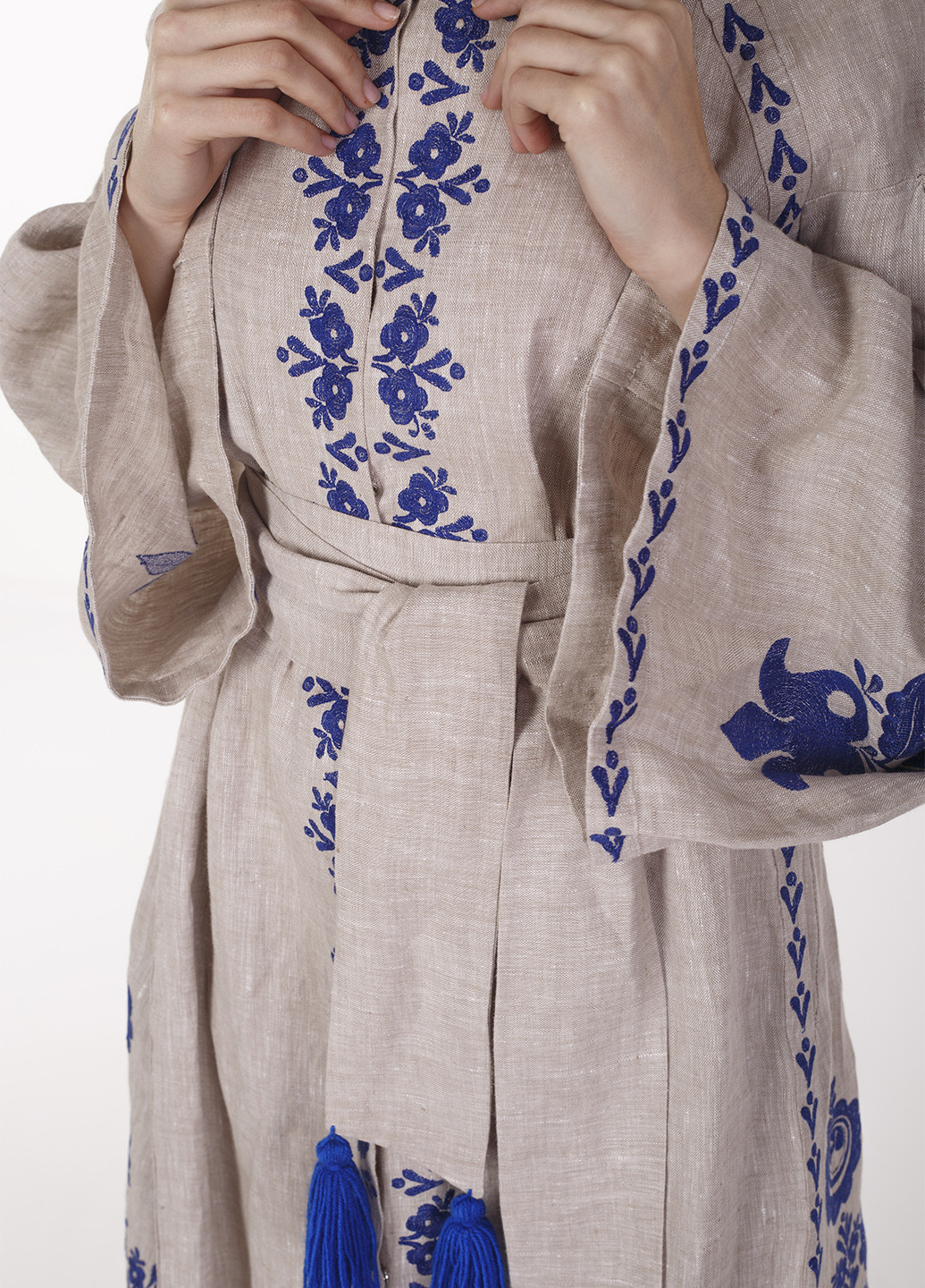 Серо-синее кэжуал платье Forma с орнаментом