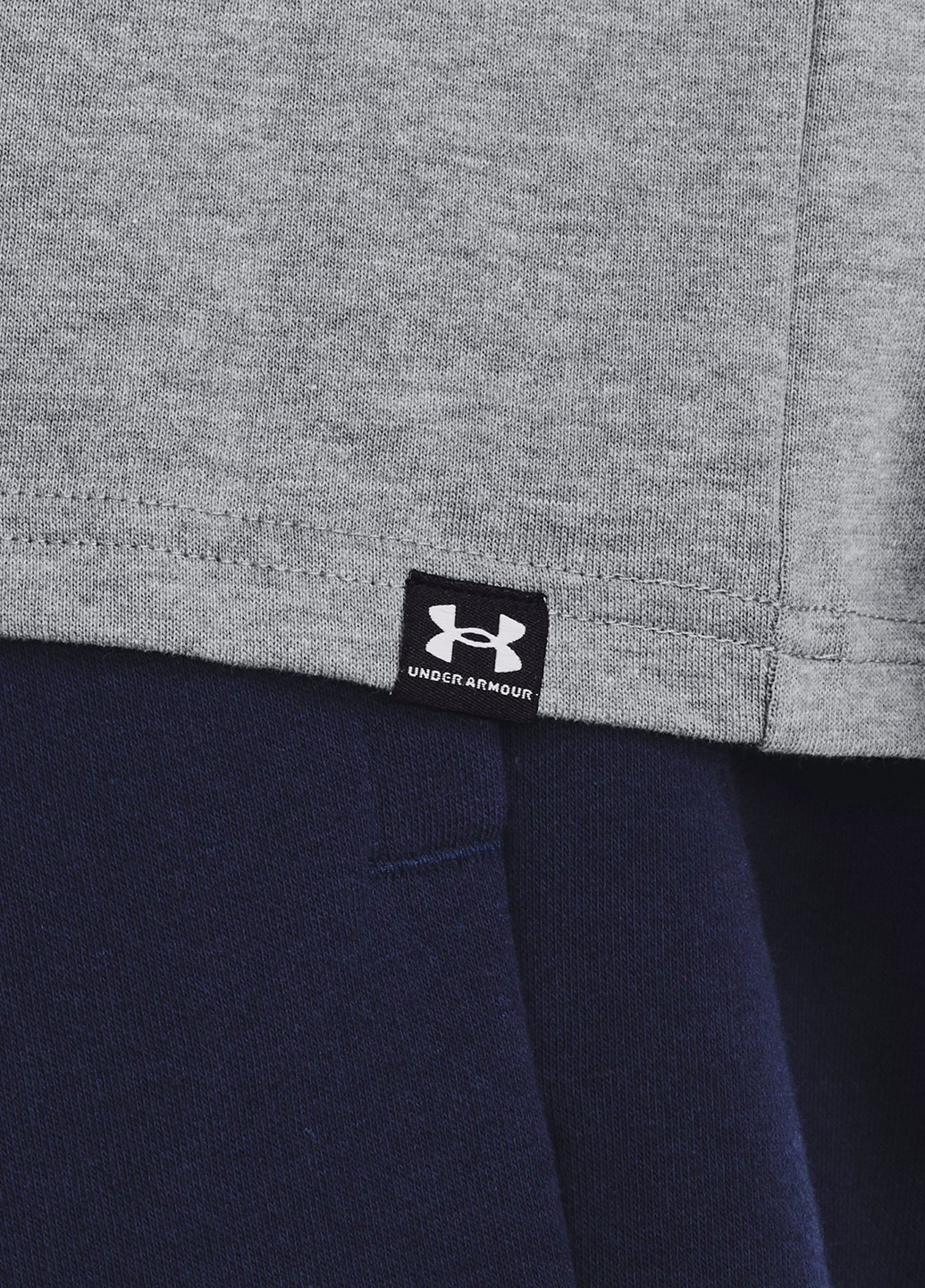 Сіра футболка Under Armour