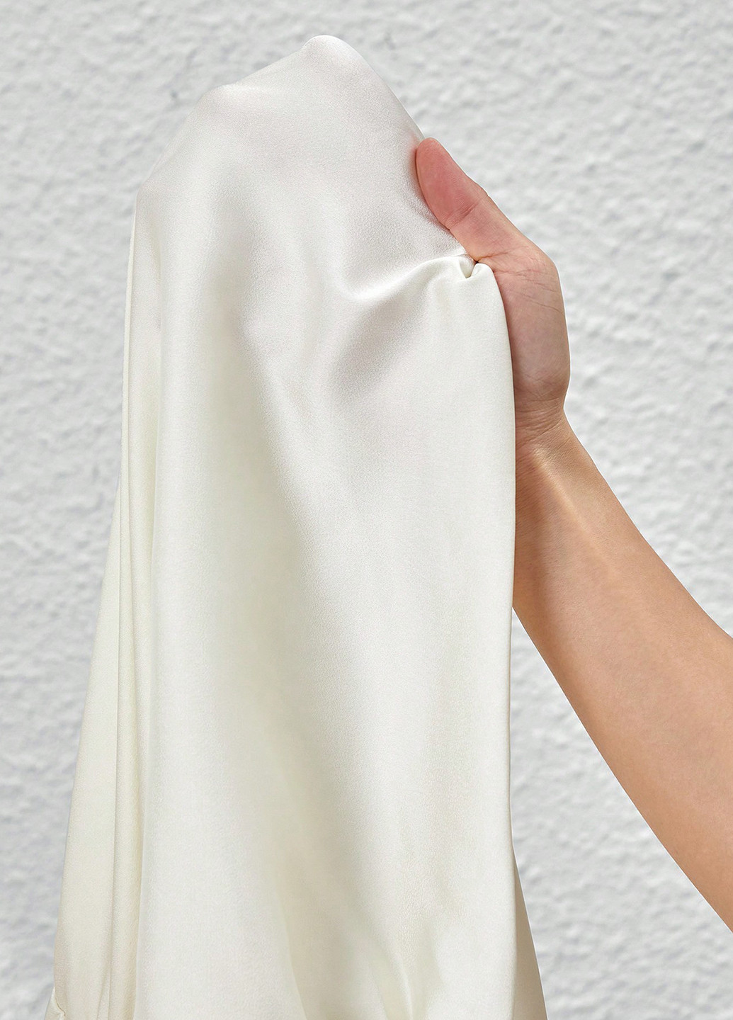 Молочное вечернее платье клеш, на одно плечо SHEIN однотонное