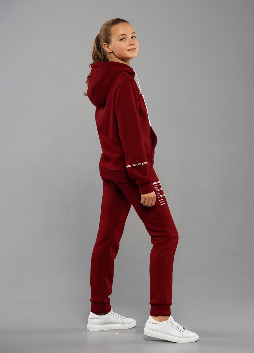 Бордовый модный зимний спортивный костюм с надписями Sinthia (205956137)