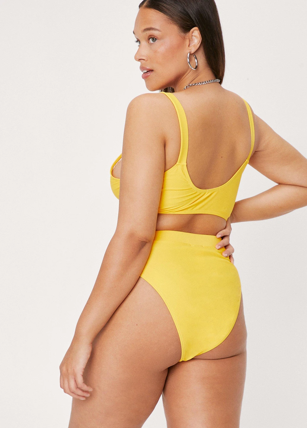 Желтый летний купальник (лиф, трусики) бикини Nasty Gal