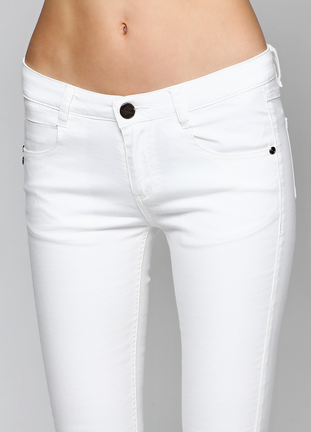 Белые кэжуал летние зауженные брюки Dzojchen
