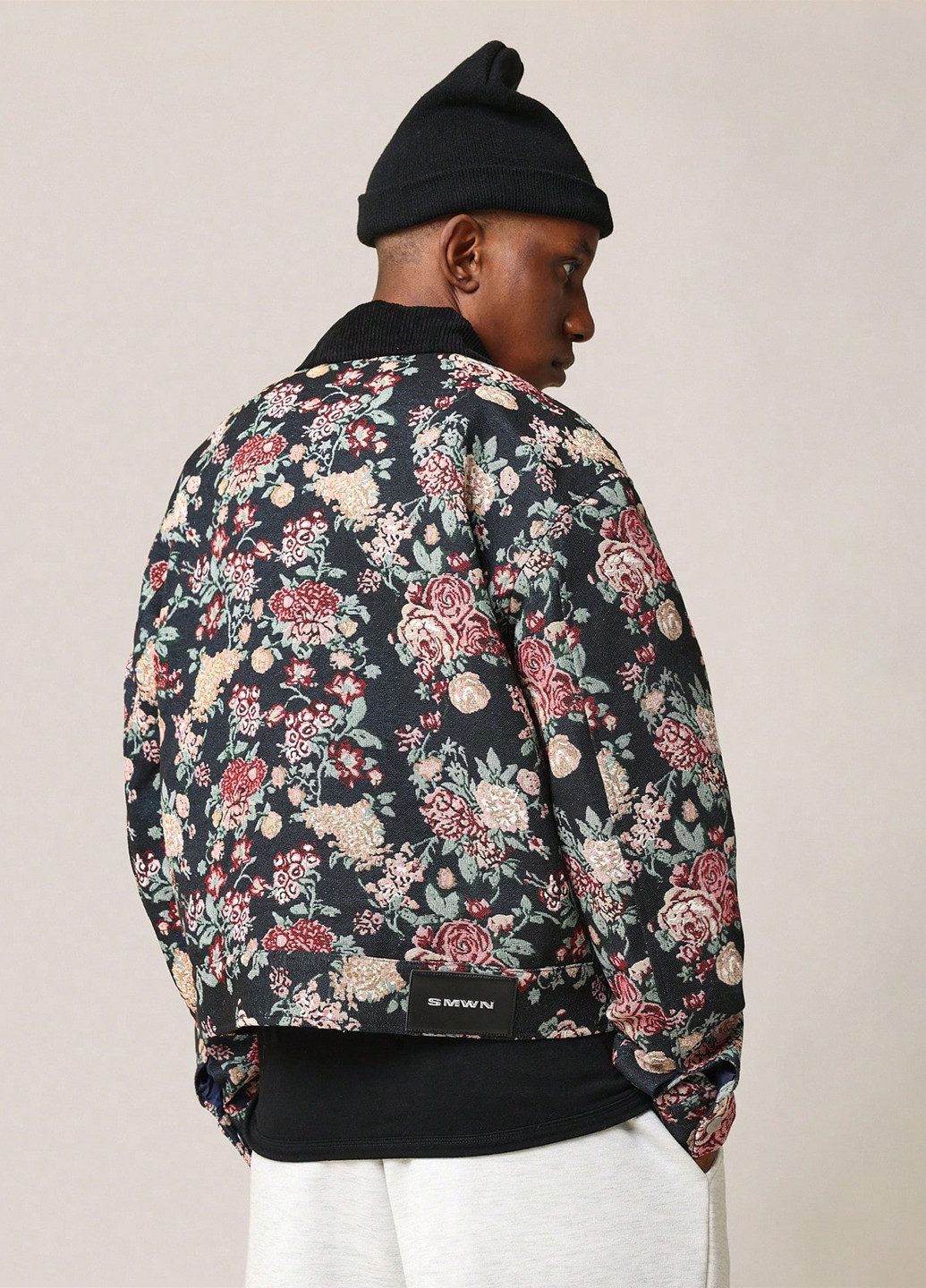 Чорна зимня куртка SHEIN