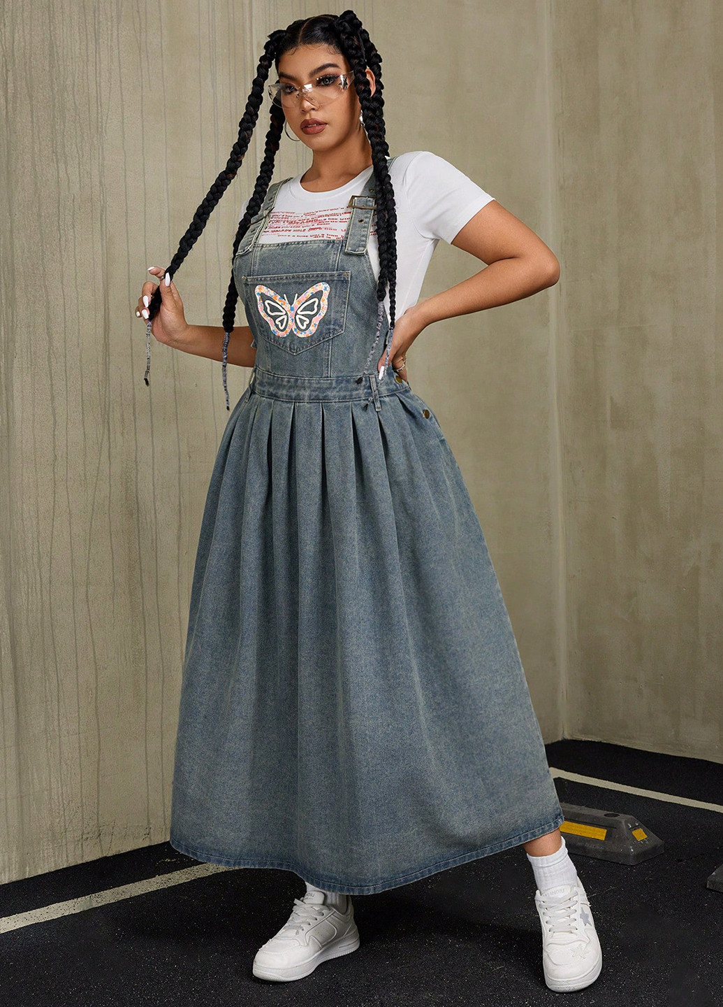 Красивый женский платье SHEIN бабочки