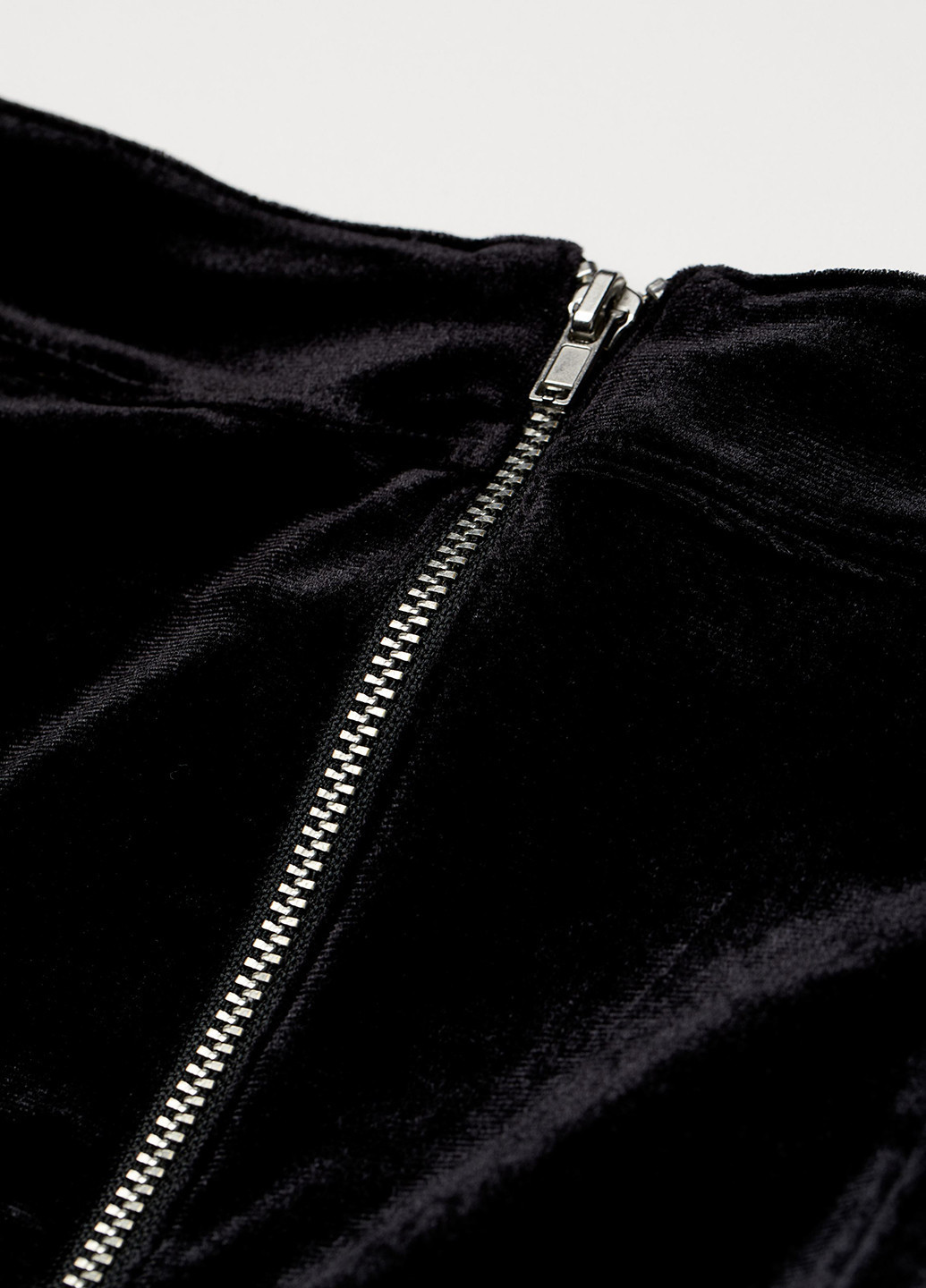 Черная кэжуал однотонная юбка H&M а-силуэта (трапеция)