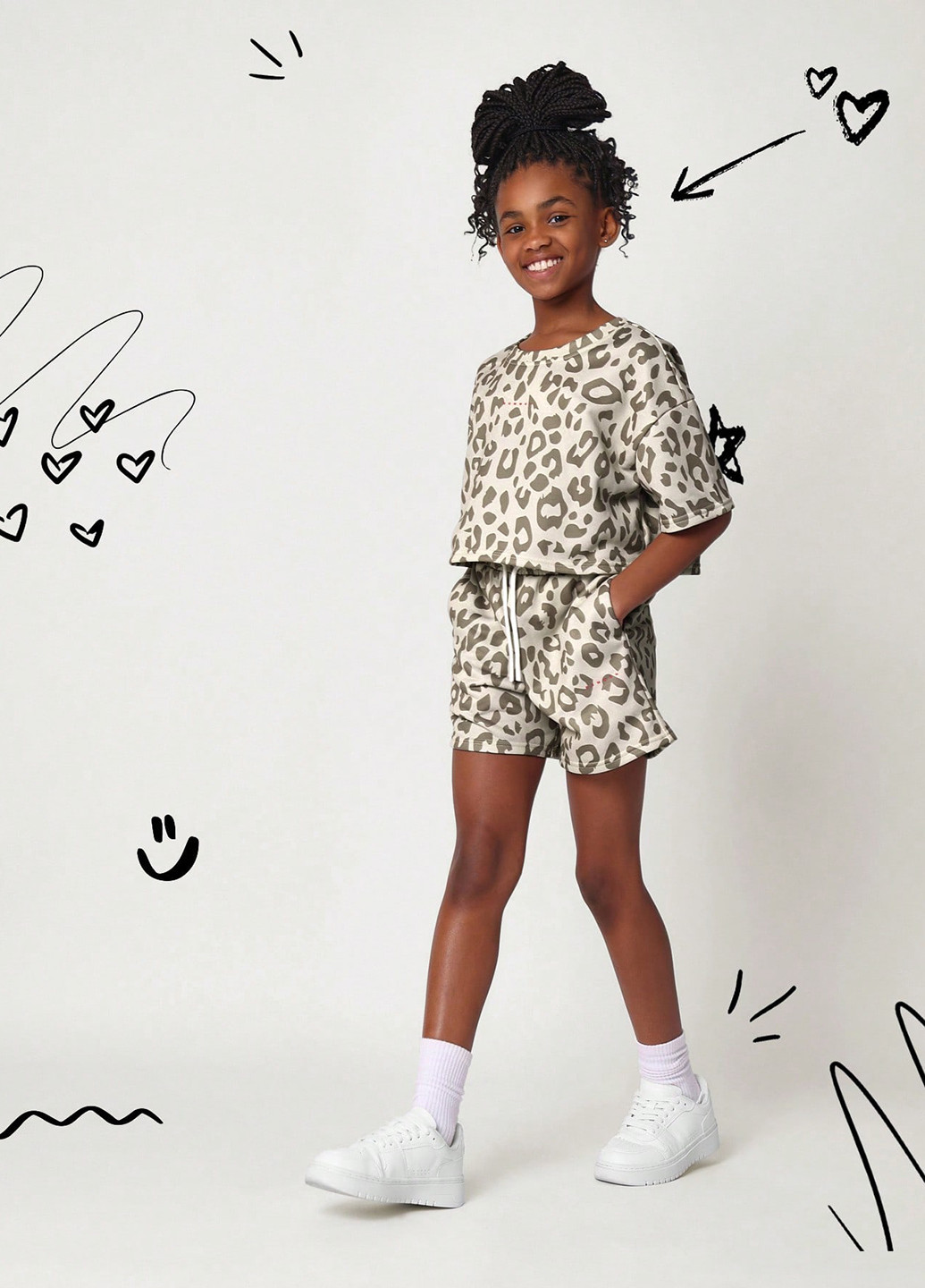 Світло-бежевий літній костюм (футболка, шорти) SHEIN