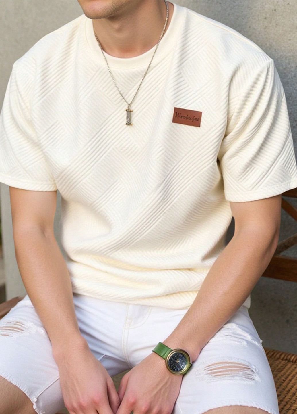 Молочная летняя футболка SHEIN