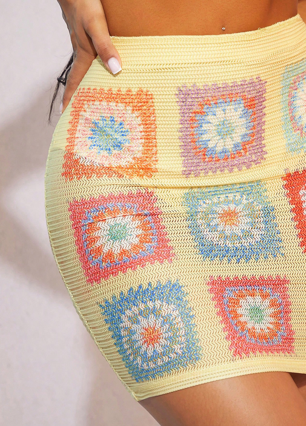 Желтый летний комплект (купальный лиф, юбка) SHEIN