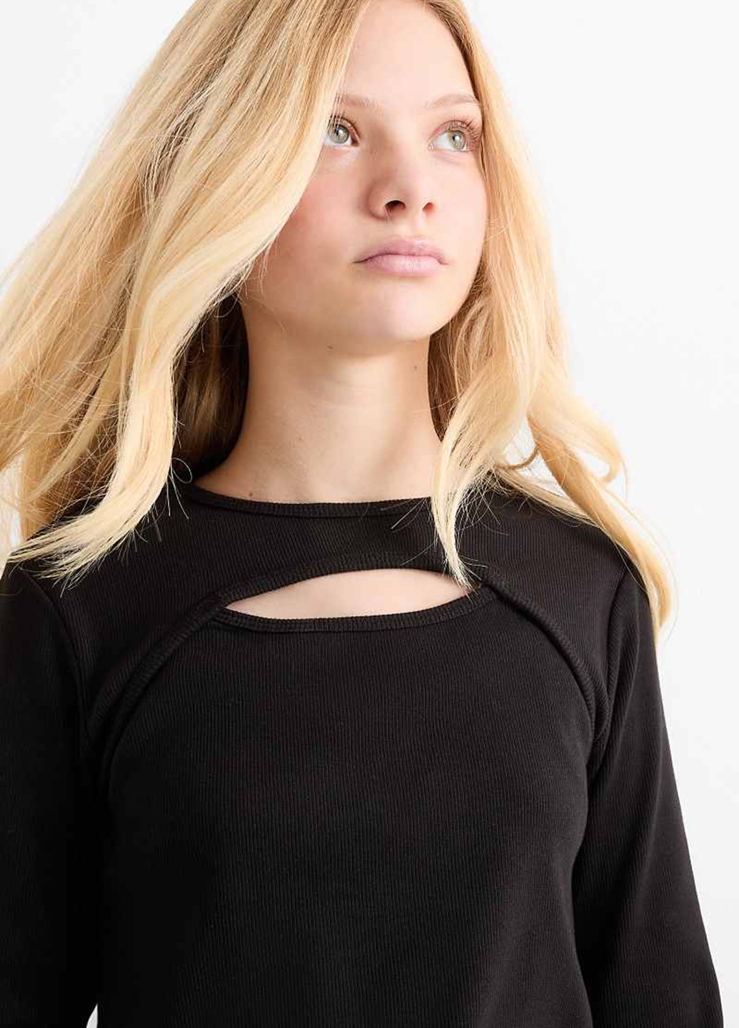 Черный демисезонный комплект (лонгслив, юбка) C&A