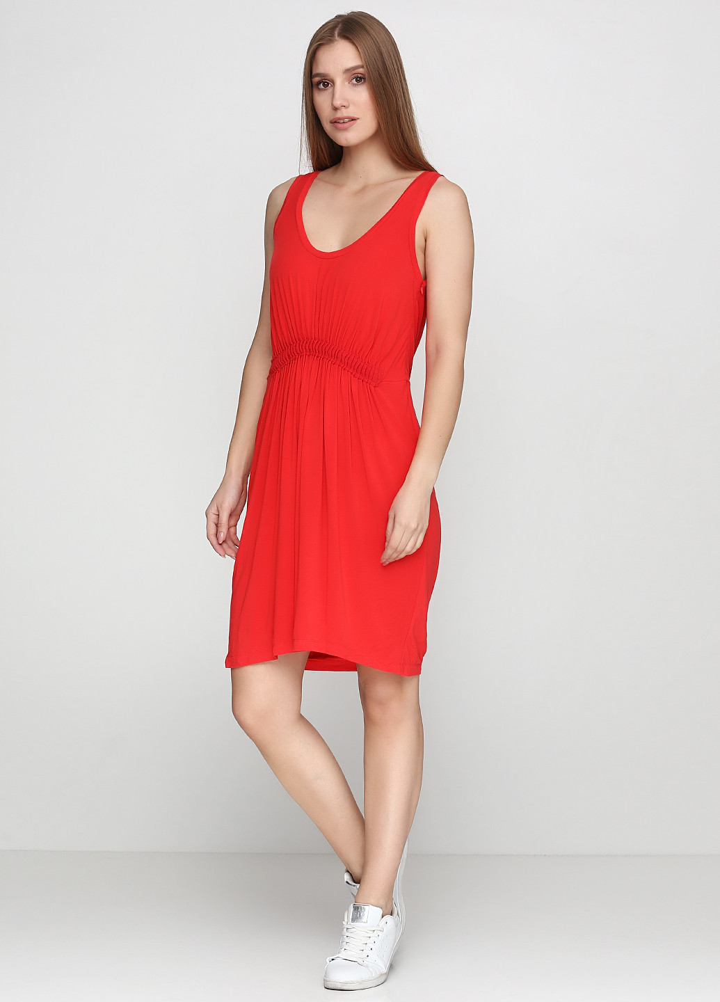 Красное кэжуал платье Gaiam однотонное