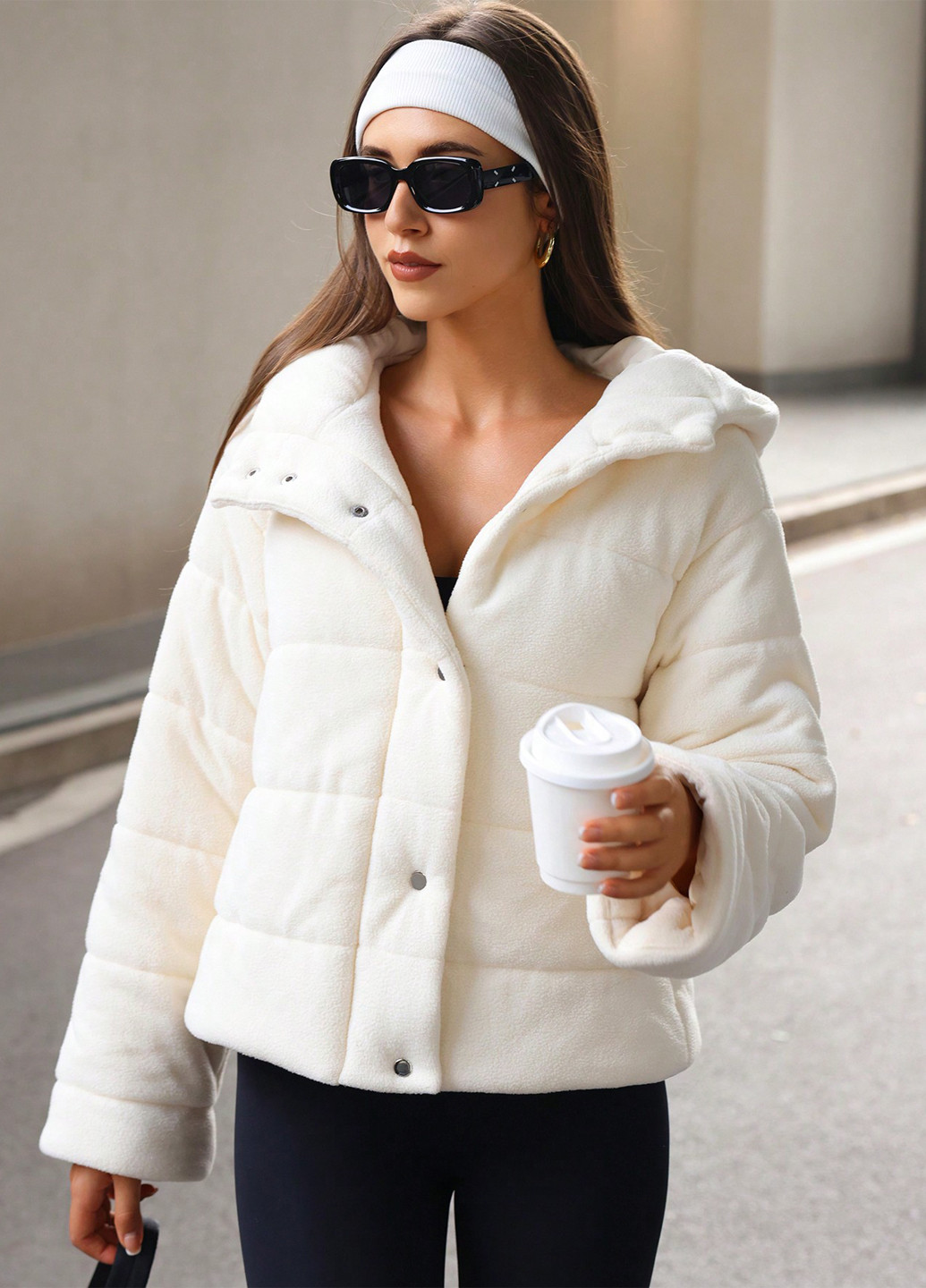 Молочная зимняя куртка SHEIN