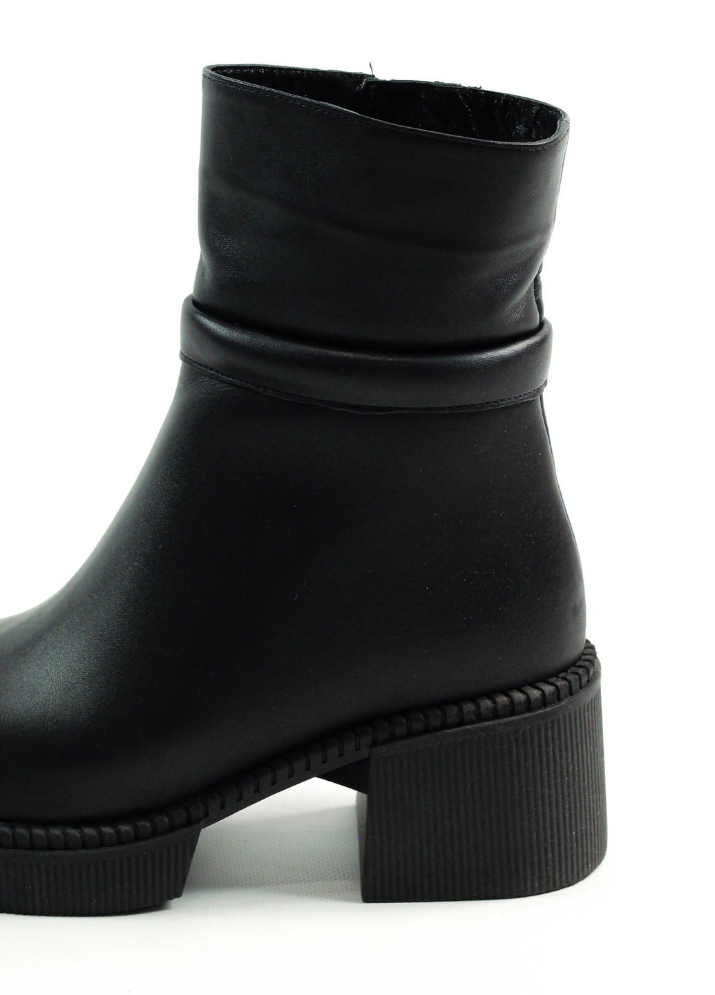 Черные зимняя ботинки на каблуке зимние Guero