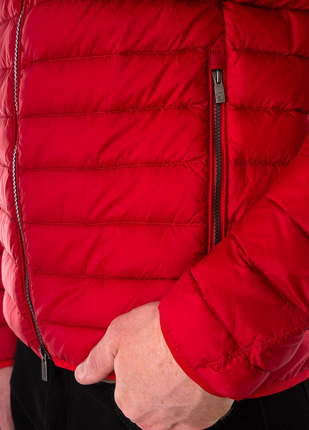 Красная демисезонная куртка CIESSE PIUMINI