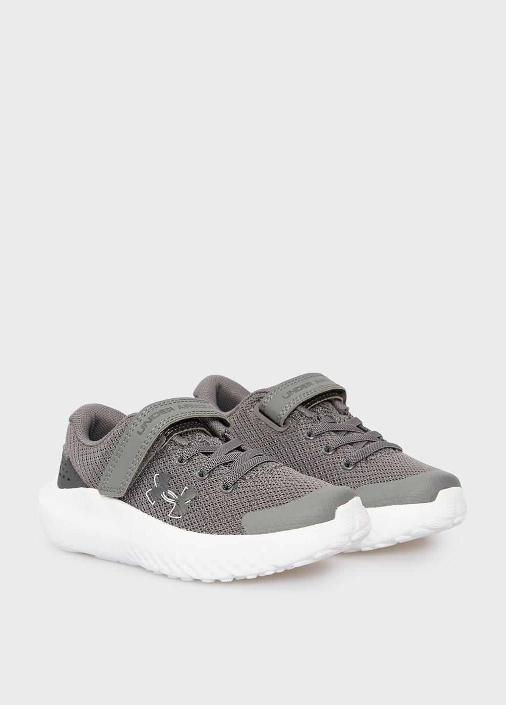 Серые демисезонные кроссовки Under Armour