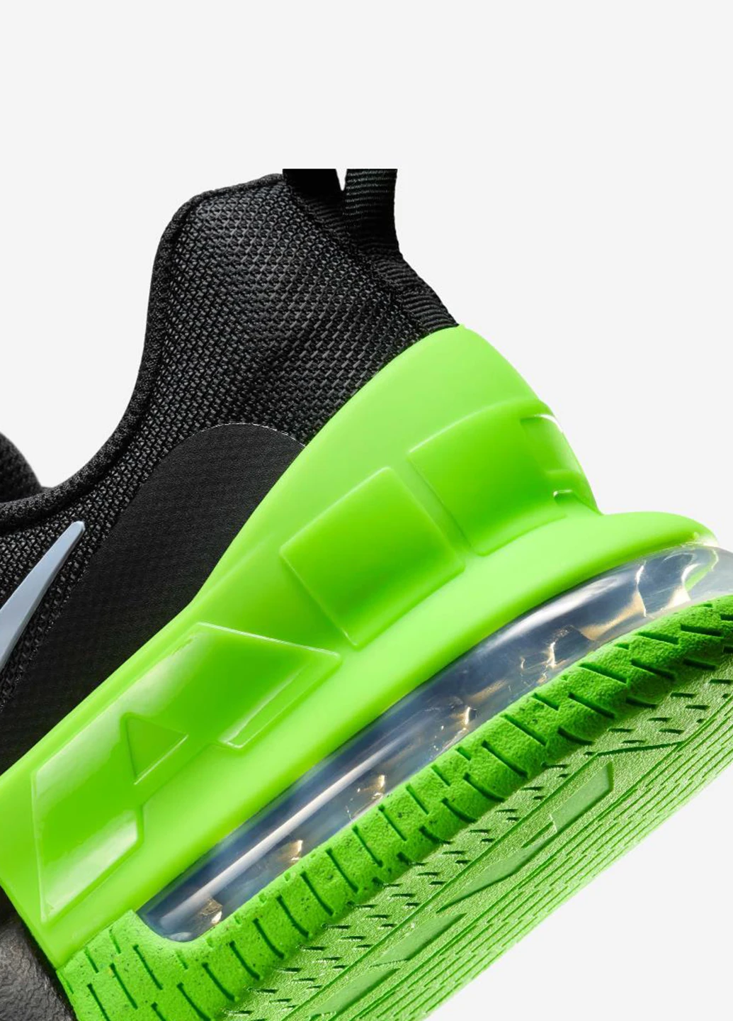 Чорні кросівки fq1833-010 демісезон Nike Air Max Alpha Trainer 6